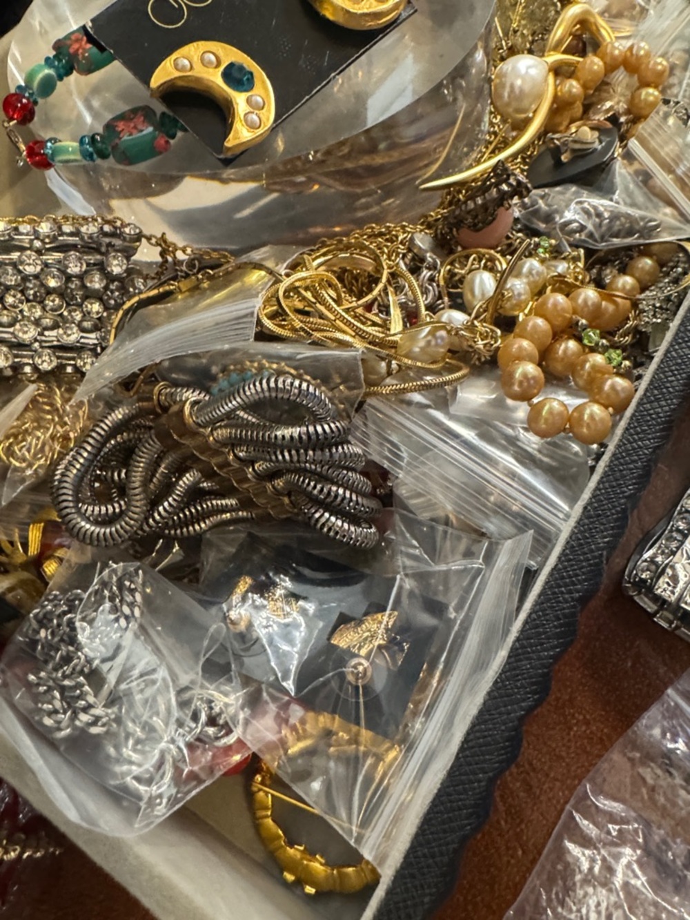 Vtg jewelery As Is May Be Wear